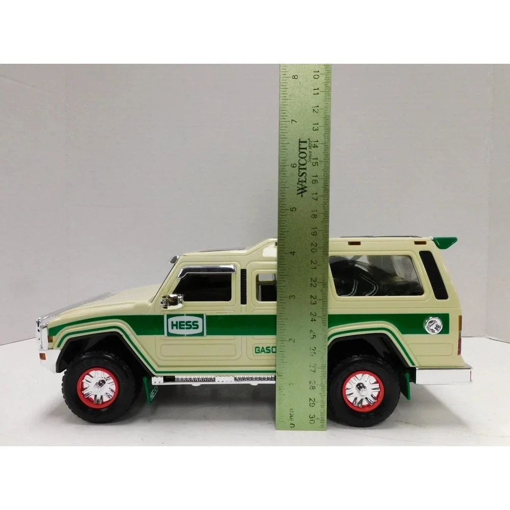 Hess Sport Utility Vehicle and Motorcycles SUV Toy Set Green White Chrome DW742